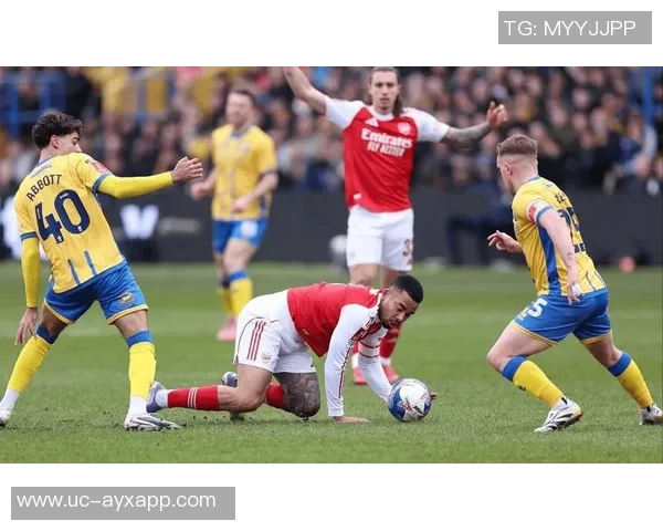 萨尔蒙以16岁135天追平恩古莫哈成英超足总杯最年轻出场者